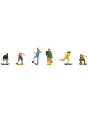 Noch 15889 - Scala H0 Set 6 personaggi, corsa su skateboard.