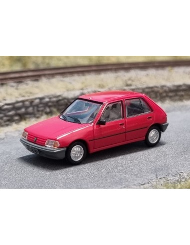 REE MODELES CB151 1:87 PEUGEOT 205 GE ROUGE "VALLELUNGA"